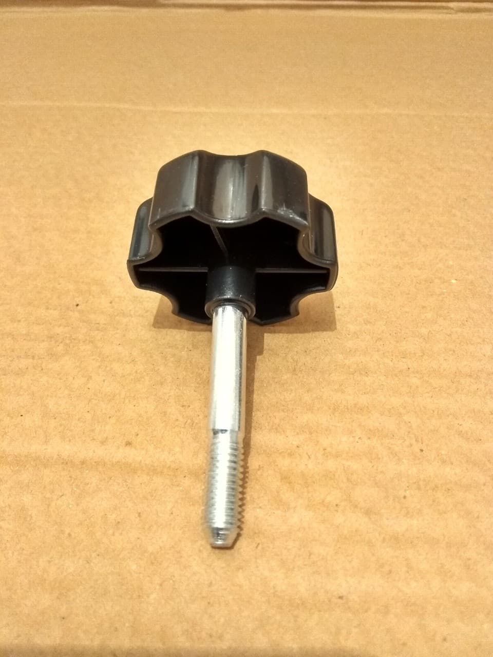 Гвинт боковий м"ясорубки 210864 Z CZE210864-19 - зображення 1