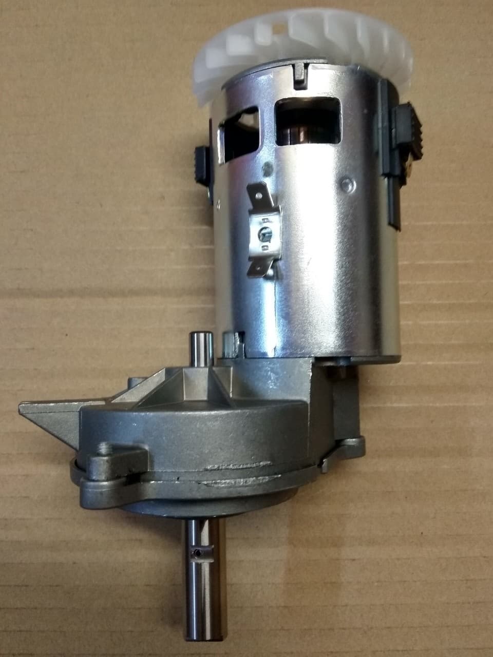 Двигун льодоподрібнювача 271513 CO6804 - зображення 1