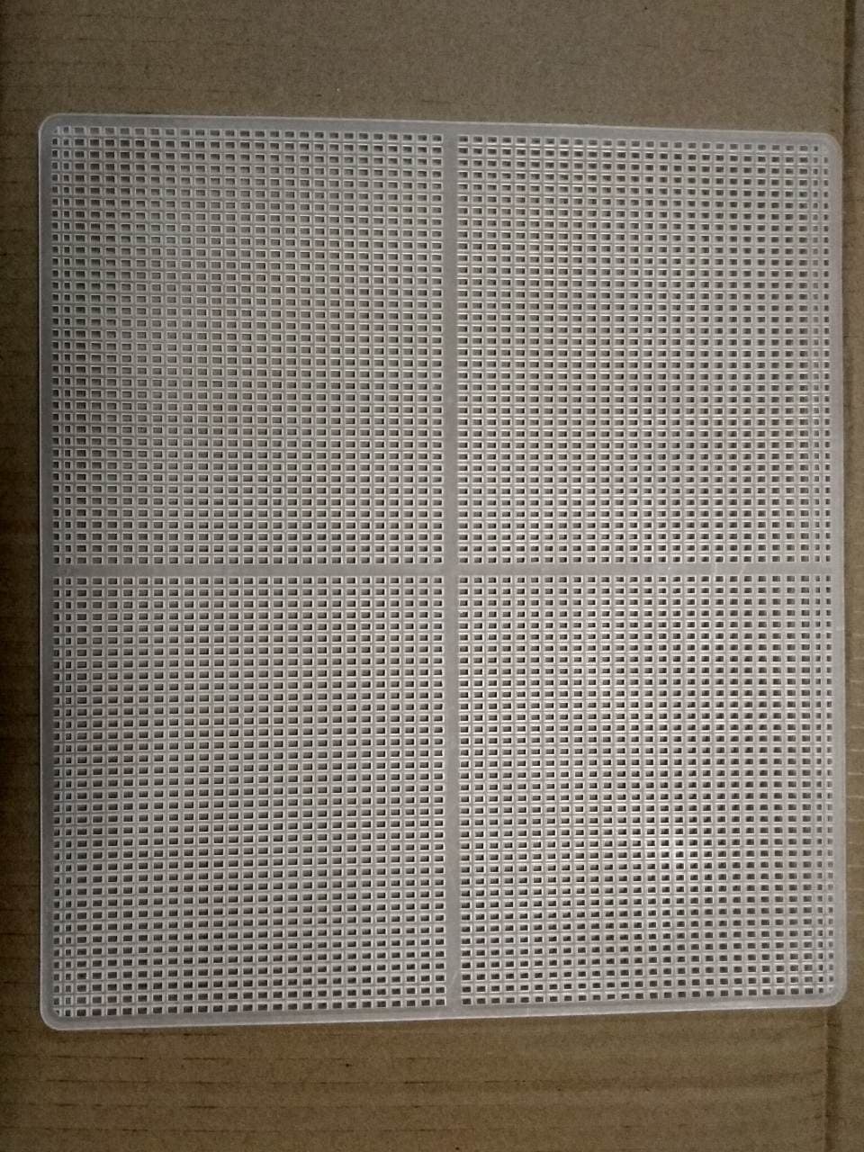 Пластикова решітка 268х300мм дегідратора 229002, 229019, 229033 941461 - зображення 1