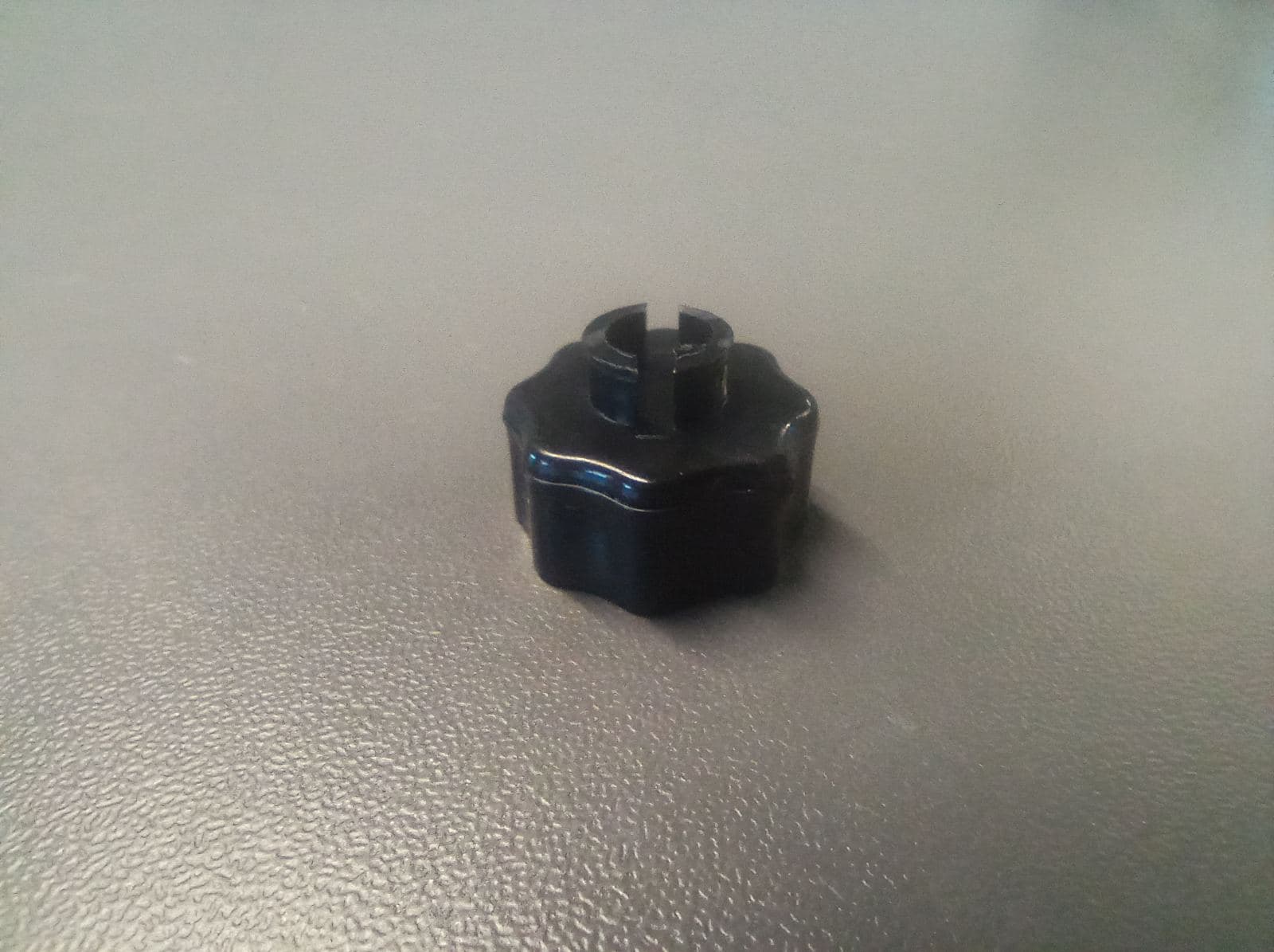 Гайка зливного крана льодогенератора кубикового льоду Kitchen Line 271568, 271551 903483 - зображення 1