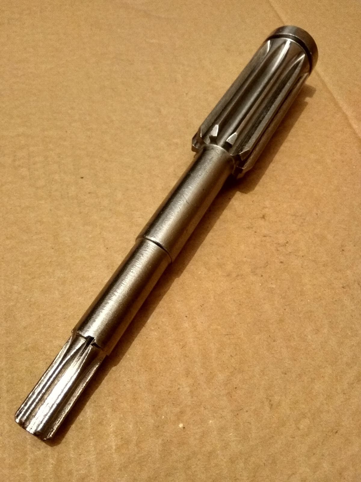 Вал редуктора (великий) колбасного шприца 282151 - зображення 1