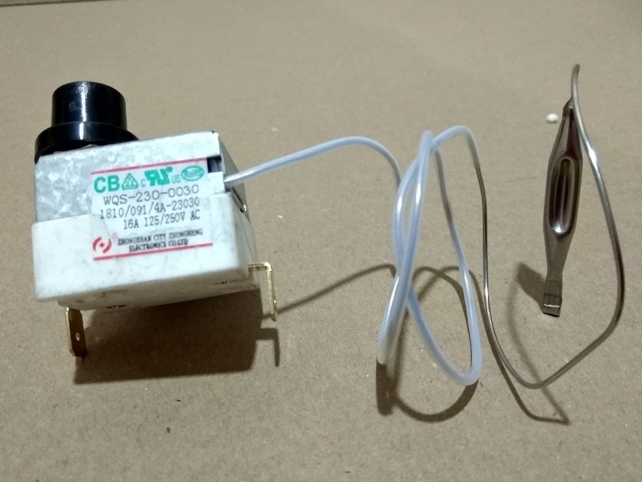 Запобіжний термостат індукційної фритюрниці 215012, 215029 944431 - зображення 1