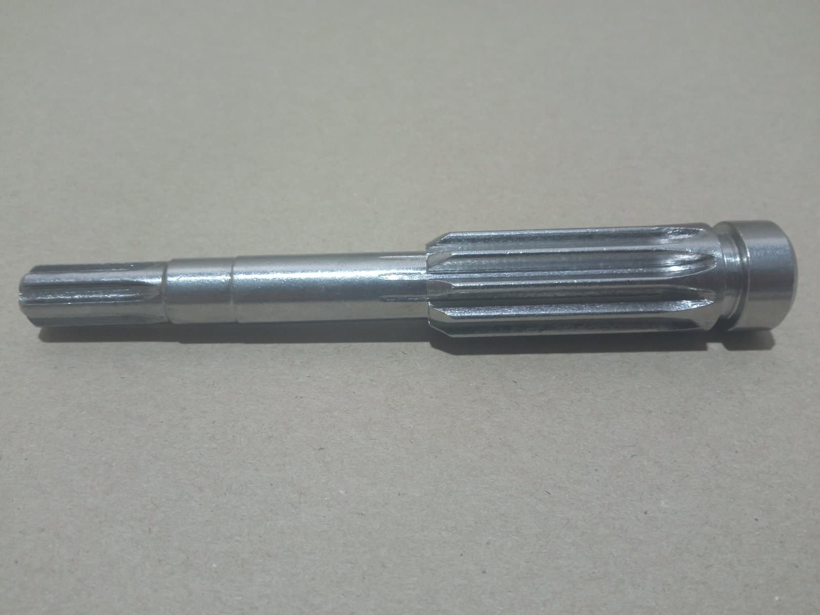 Вал редуктора (великий) ковбасного шприца 282571, 282588, 282090, 282595, 282601, 282618 - зображення 1