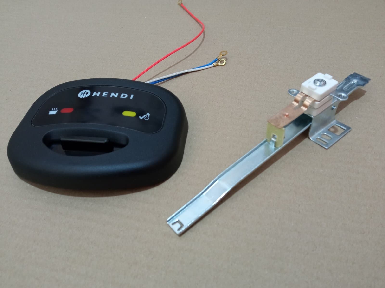 Вимикач рисоварки 240403 931417 - зображення 1