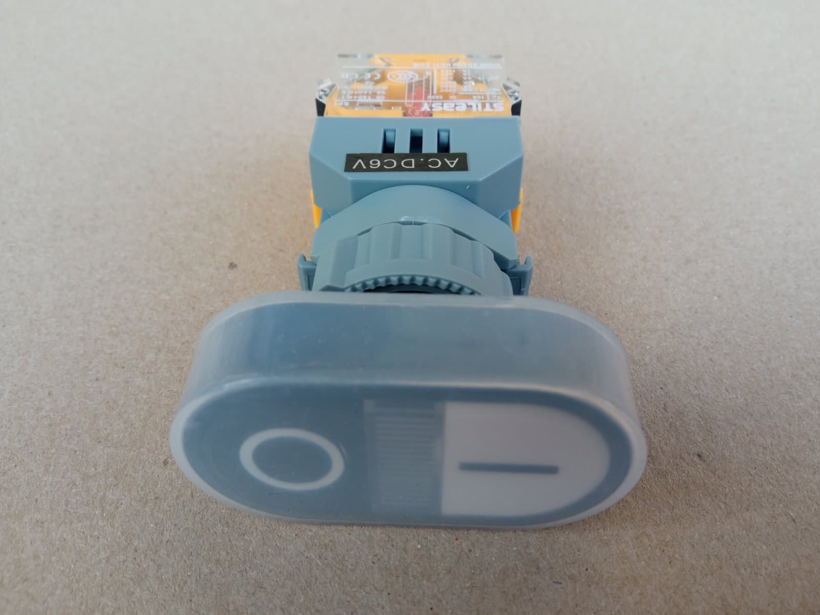 Вимикач слайсера 210239, 210215,210222, 210246 939345 - зображення 1