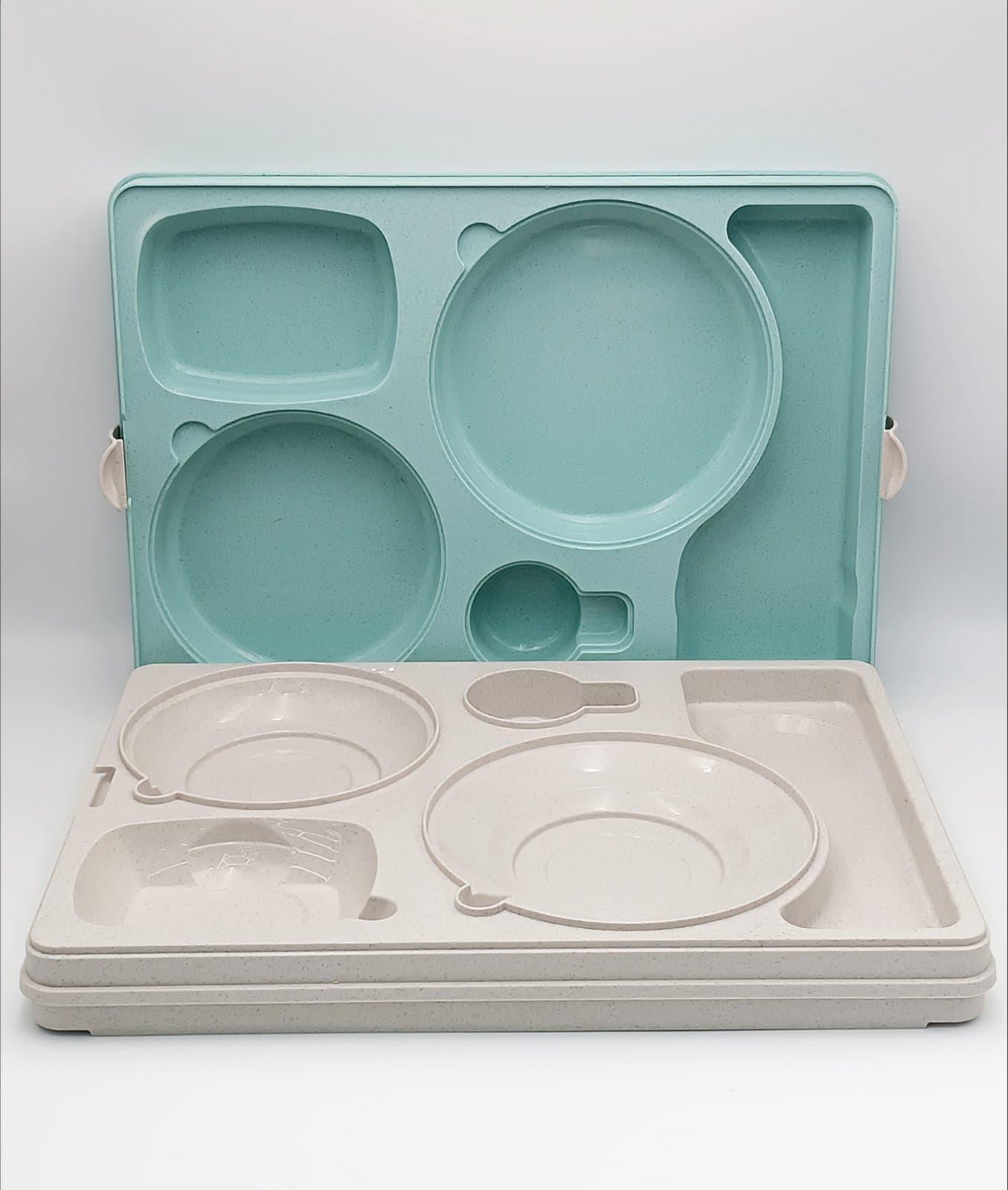 Термопіднос на 5 відділень з замком, 540 x 380 x 120 mm TT--005NL Gastro Plast PE Зелено-кремовий - зображення 1