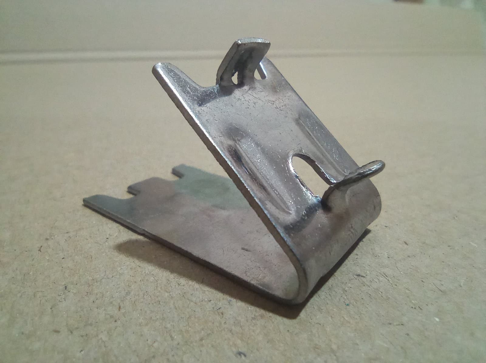 Кріплення полиці холодильної шафи 233122 66490313 - зображення 1