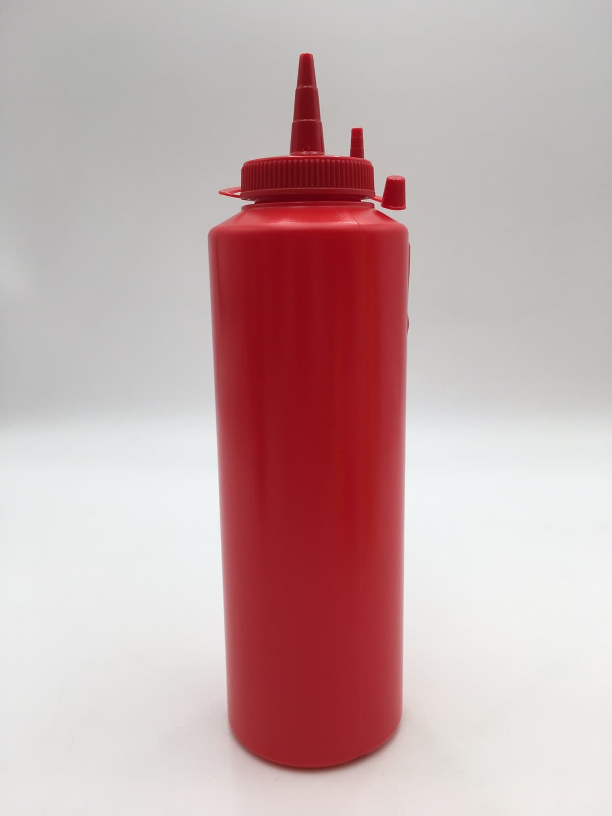 Диспенсер для соусів 500 мл. (червоний) GPSC--00500R Gastro Plast PE Червоний, з ковпачком - зображення 1